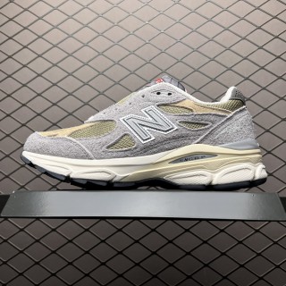 New Balance 990 TG3