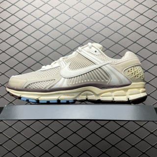 Nike Zoom Vomero 5 Oatmeal